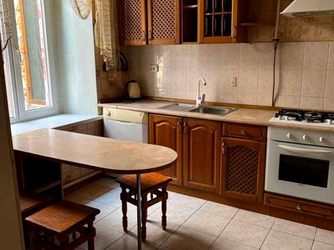 квартира за адресою Базарна вул., 19