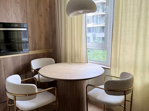 квартира за адресою Салютна вул., 2к19