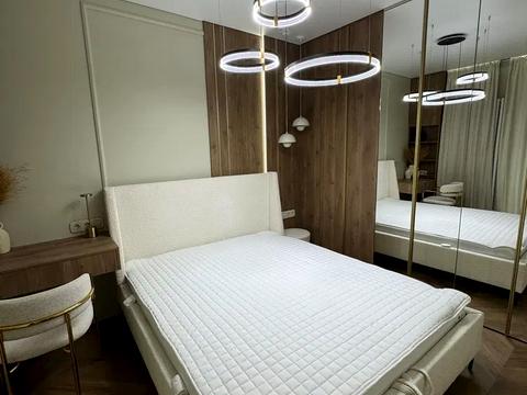 квартира по адресу Салютная ул., 2к19