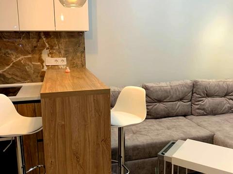 квартира по адресу Салютная ул., (Будинок 02301-02303)