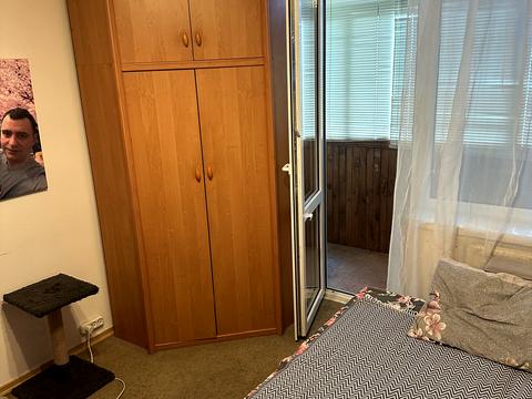 квартира за адресою Богатирська вул., 18