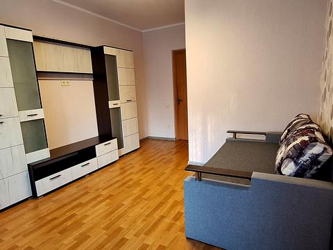 квартира за адресою Академіка Корольова просп., 8