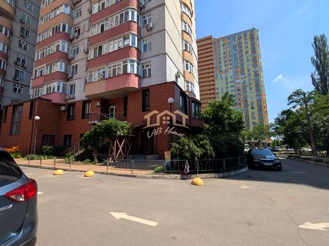 коммерческая по адресу Петра Калнишевського ул. (Михайла Майорова), 7