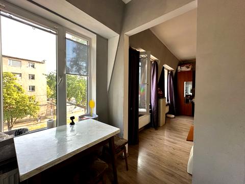 квартира за адресою Церковна вул., 8