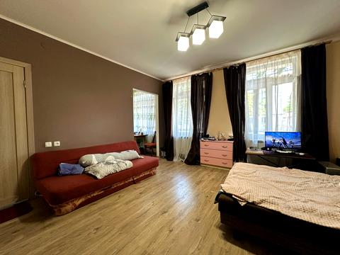 квартира за адресою Церковна вул., 8
