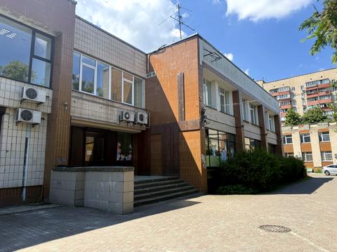 комерційна за адресою Лук'янівська вул., 1