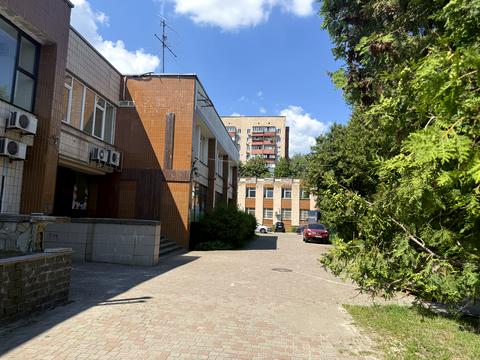 комерційна за адресою Лук'янівська вул., 1