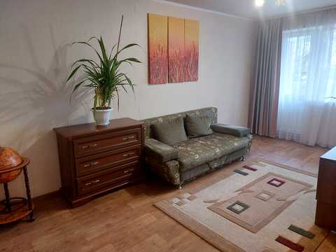 квартира за адресою Ньютона вул., 123б