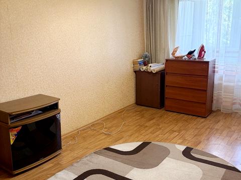 квартира за адресою Космонавтів вул., 77