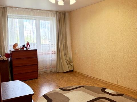 квартира за адресою Космонавтів вул., 77