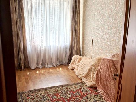 квартира за адресою Космонавтів вул., 77