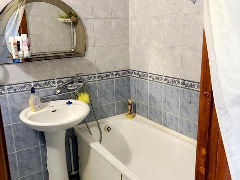 квартира за адресою Космонавтів вул., 77