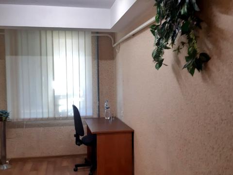 комерційна за адресою Калинова вул., 108