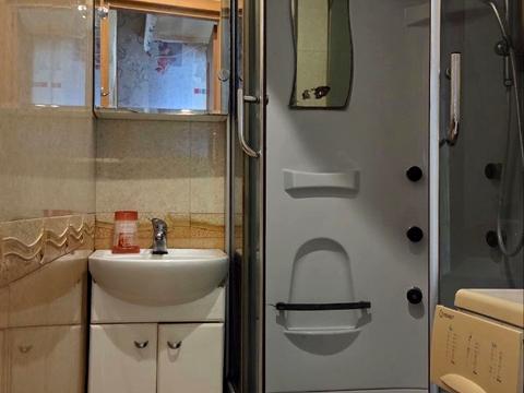 квартира за адресою Дніпровська вул., 4