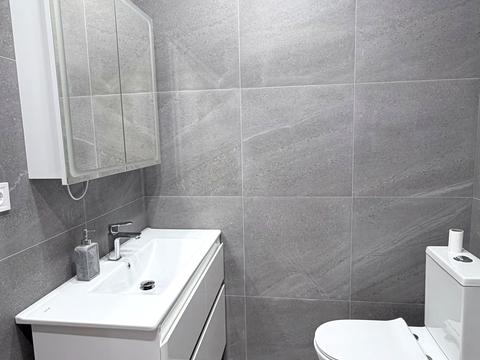 квартира по адресу Салютная ул., 2к24