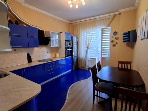 квартира за адресою Радісна вул., 21