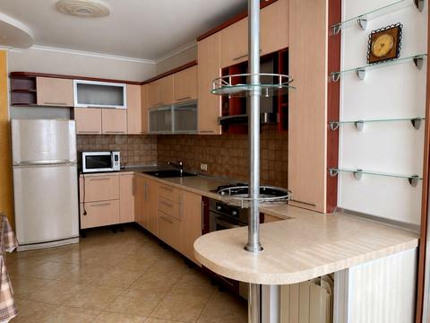 квартира за адресою Паркова вул., 48