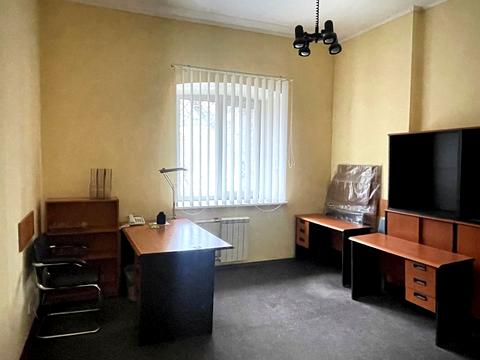 коммерческая по адресу Лисенка ул., 1