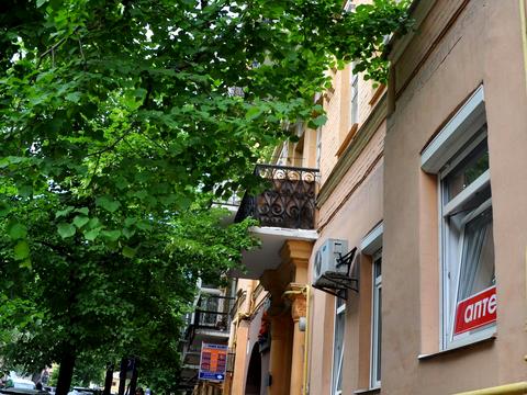 коммерческая по адресу Лисенка ул., 1