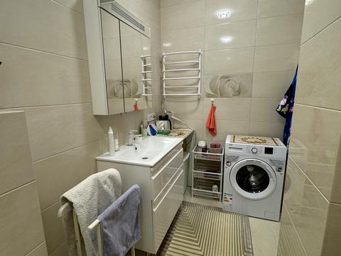 квартира за адресою Захисників України вул. (1-го Травня), 42-Б