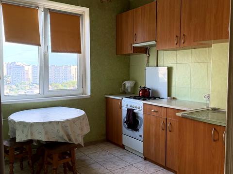 квартира за адресою Євгена Чикаленка вул., 52/2