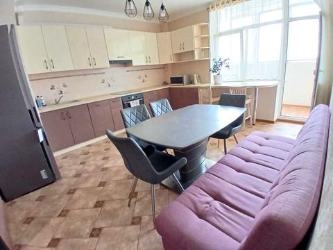 квартира за адресою Анни Ахматової вул., 22