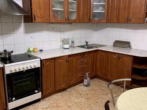 квартира по адресу Драгоманова ул., 12