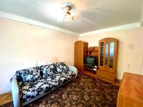 квартира за адресою Космонавта Поповича вул. (Космонавта Волкова), 12