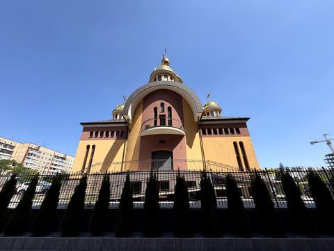 коммерческая по адресу Княгини Ольги ул., (Будинок 9)