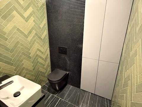 квартира за адресою Дніпровська набережна вул., 18-А