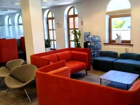 комерційна за адресою Петра Сагайдачного вул., 33