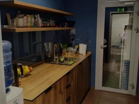 комерційна за адресою Петра Сагайдачного вул., 33