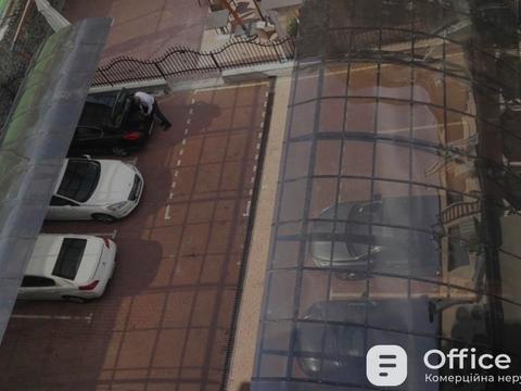 комерційна за адресою Петра Сагайдачного вул., 33