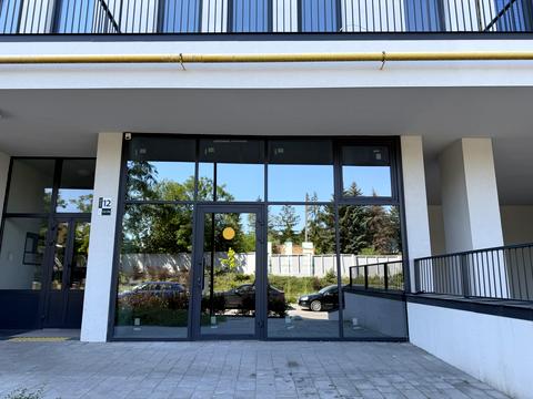 комерційна за адресою Зелена вул., (Будинок 10)