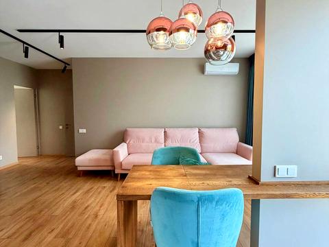 квартира за адресою Салютна вул., 2к2