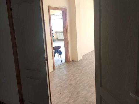комерційна за адресою Киргизька вул., 19