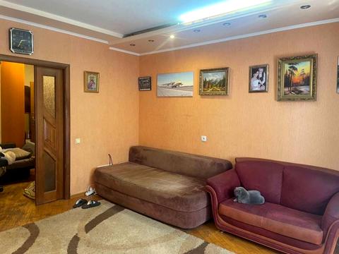 квартира за адресою Академіка Булаховського вул., 5-Б