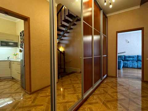 будинок за адресою Канівська вул., 73А