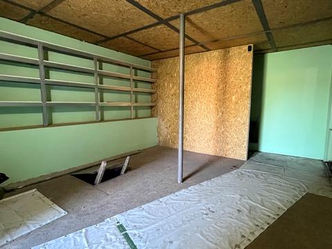 коммерческая по адресу Центральная ул., 12