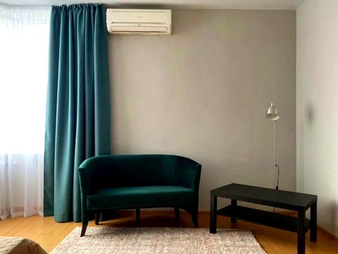 квартира за адресою Осіння вул., 33