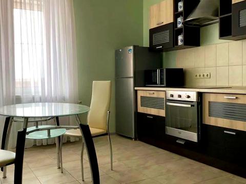 квартира за адресою Осіння вул., 33