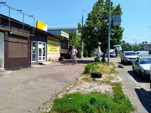 комерційна за адресою Райдужна вул., 27Б