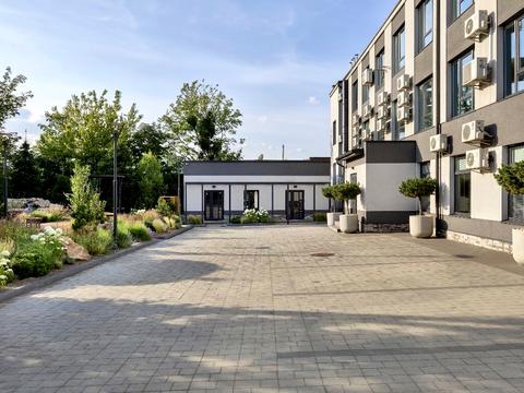 комерційна за адресою Зелена вул., 153-А
