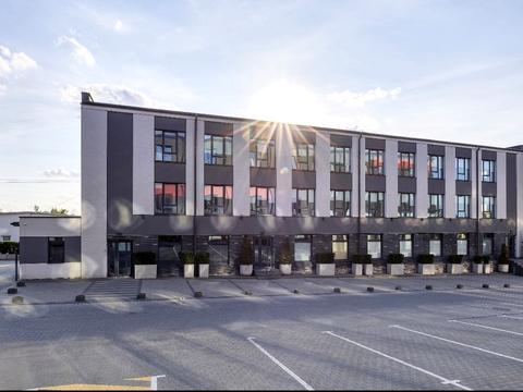 комерційна за адресою Зелена вул., 153-А