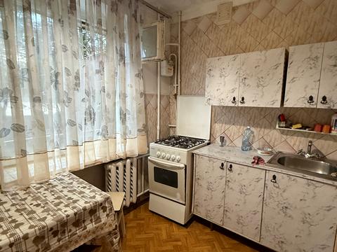 квартира за адресою Космонавтів вул., 56-А