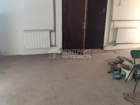 комерційна за адресою Киргизька вул., 19