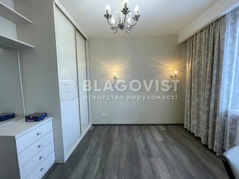 квартира по адресу Святошинская ул., 4