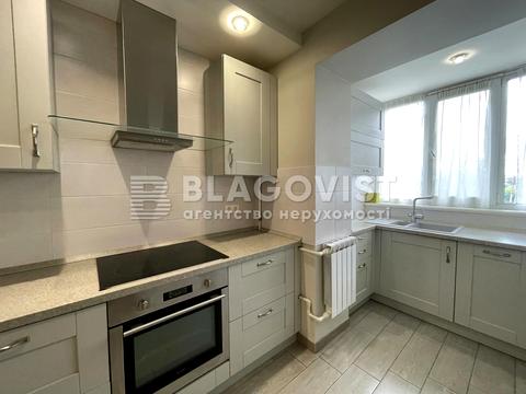 квартира по адресу Святошинская ул., 4