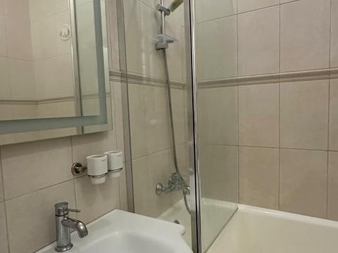 квартира за адресою Івана Світличного вул. (Петровського), 10