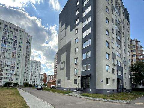 комерційна за адресою Миру просп., 30-Б